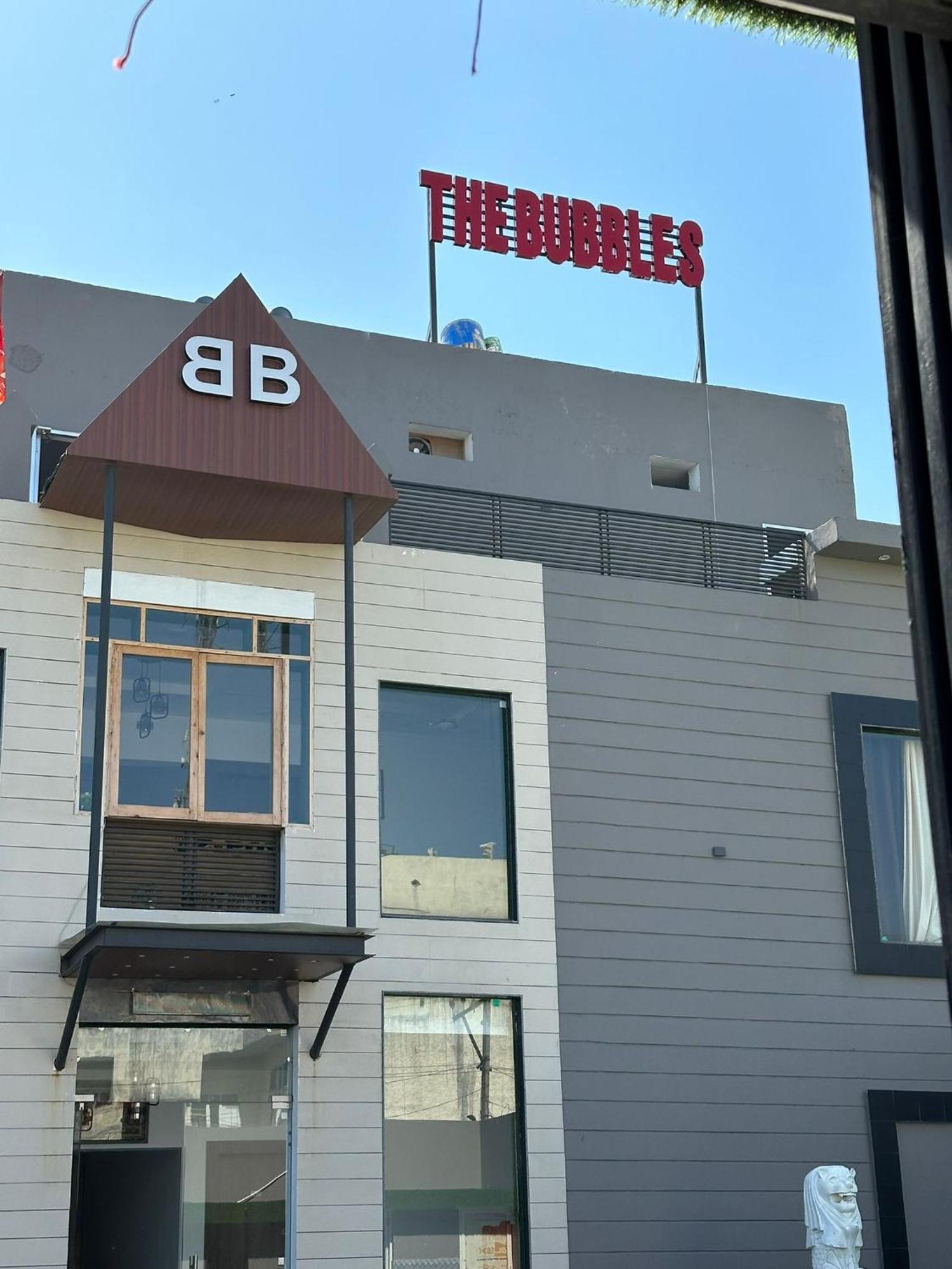 The Bubbles Bed & Breakfast Amritsar Bagian luar foto
